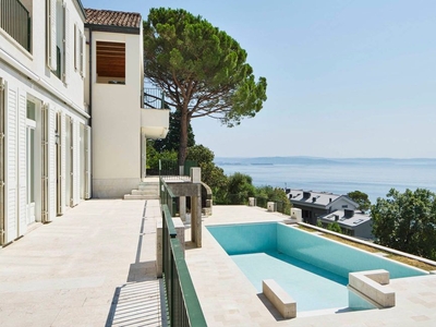 Prestigiosa villa di 900 mq in vendita Trieste, Italia