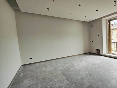 Quadrilocale a Cosenza, 1 bagno, 55 m², 1° piano, classe energetica G