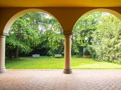 Esclusiva villa di 950 mq in vendita Via San Donato, 204, Bologna, Emilia-Romagna