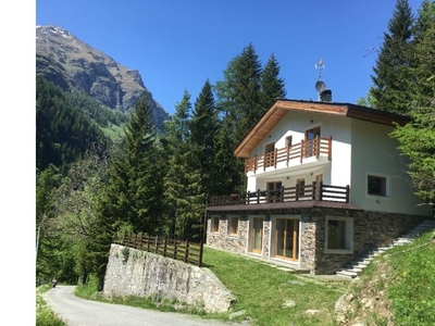 Affitto Villa Vacanze a Gressoney-Saint-Jean, Località Laubenon 2