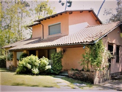 Casa indipendente arredata in affitto, Forte dei Marmi roma imperiale