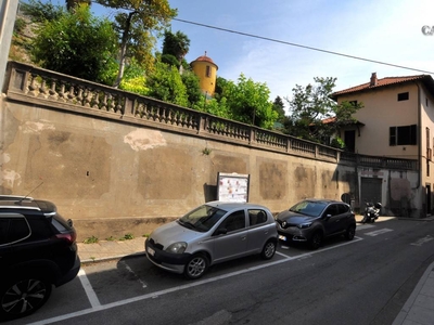 Casa indipendente con box a Castellamonte