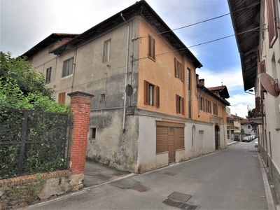 Casa indipendente con box doppio a Castellamonte