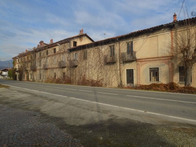 Casa indipendente con terrazzo a Castellamonte