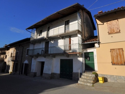Casa indipendente in vendita a Colleretto Castelnuovo