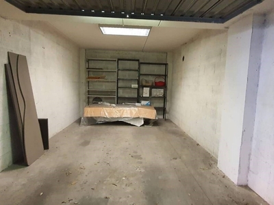 Garage in vendita a Fiumicino via Stoccolma, 15