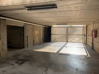 Garage in vendita a Gallarate via Francesco Baracca, 19