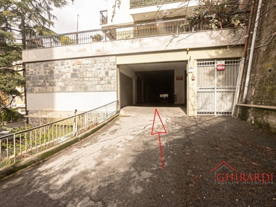 Garage in vendita a Genova via dell'Alloro, 106