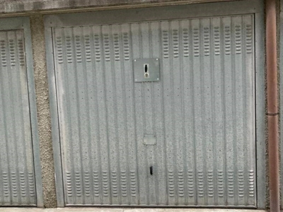 Garage in vendita a Lallio via Don Luigi Palazzolo