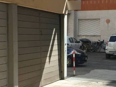 Garage in vendita a Udine viale Europa Unita, 163