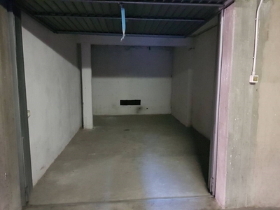 Garage in vendita a Vignola via Massimo Bontempelli, 74