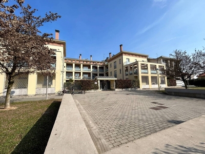 Garage in vendita a Villasanta via Archimede, 10