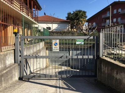 Garage in vendita ad Almè piazza San Fermo, 4