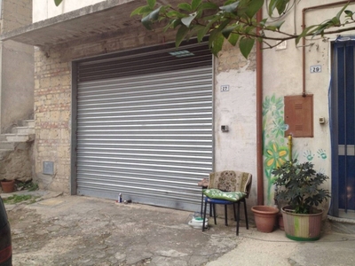 Garage in vendita ad Arpaia via Forche Caudine