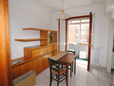 Appartamento in Affitto a Livorno, zona Calzabigi, Mameli, 940€, 90 m²
