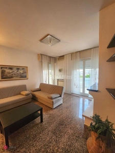 Appartamento in Affitto in Piazzale Grazia Deledda a Riccione
