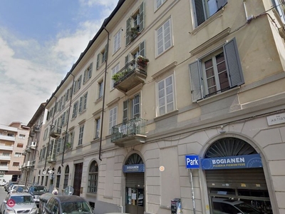Appartamento in Affitto in Via degli Artisti 1 a Torino