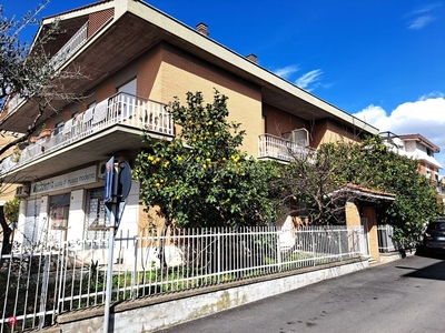 Appartamento in Affitto in Via Ennio Gragnani 1 a Ciampino