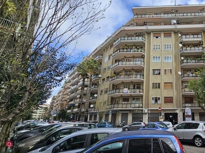 Appartamento in Affitto in Via Luigi Guercio 197 a Salerno