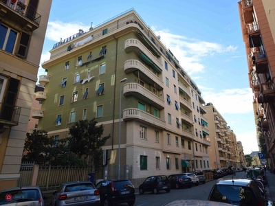 Appartamento in Affitto in Via Trento a Genova