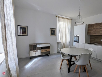 Appartamento in Affitto in Via Ugo Foscolo a Verona