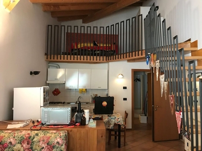 Appartamento in Affitto in Vicolo del Liceo a Trento