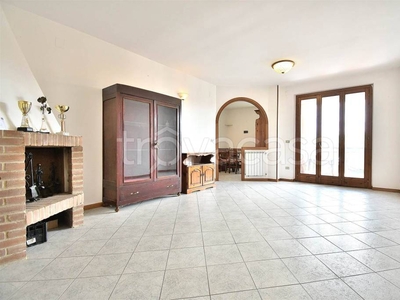 Appartamento in vendita a Monteroni d'Arbia via Longo
