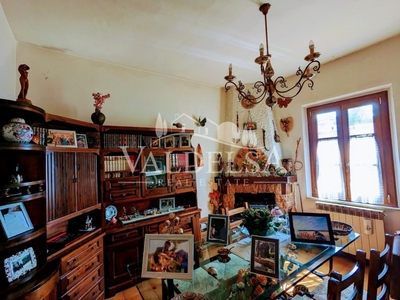 Appartamento in vendita a Poggibonsi via Giovanni Montorsoli, 53036