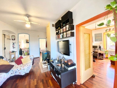 Appartamento indipendente in vendita 3 Stanze da letto a Vezzano Ligure