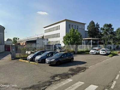 Capannone Industriale in vendita a Pogliano Milanese via Camillo Chiesa