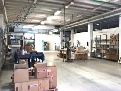 Capannone Industriale in vendita a Segrate via reggio emilia, 33