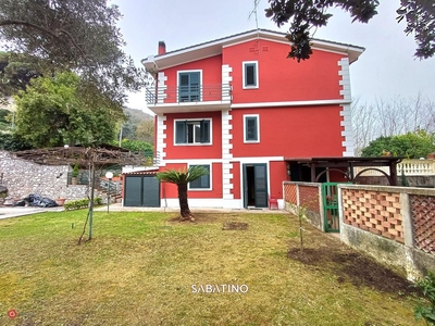 Casa Bi/Trifamiliare in Affitto in Nucleo Corgiano 5 a Pellezzano