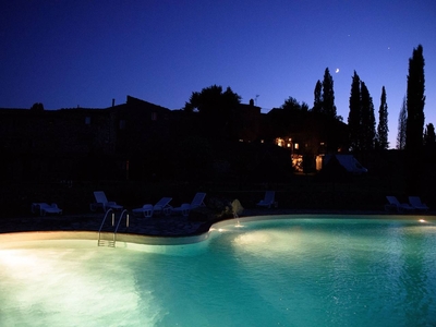 Casa Vacanze In Toscana Suddivisa In Appartamenti Con Piscina In Comune