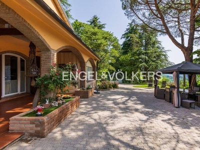 Prestigiosa villa di 460 mq in vendita Via Medelana, 12, Marzabotto, Emilia-Romagna