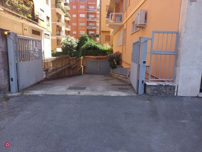 Garage/Posto auto in Affitto in Via Jacopo Sannazzaro 66 a Roma