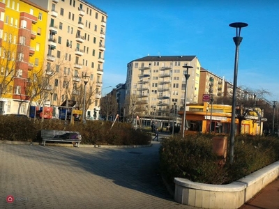 Garage/Posto auto in Affitto in Viale Caterina da Forlì a Milano