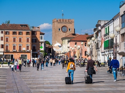 Immobile commerciale in vendita a Venezia