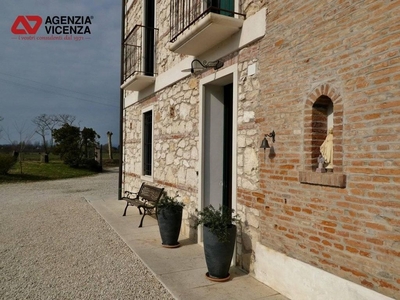 Lussuoso casale in vendita Via Nicolosi, Monticello Conte Otto, Veneto