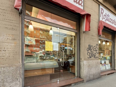 Negozio Alimentare in vendita a Milano viale Corsica, 72