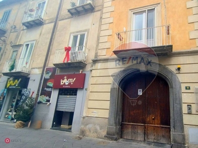 Negozio/Locale commerciale in Affitto in Corso Vittorio Emanuele II 98 a Nocera Inferiore
