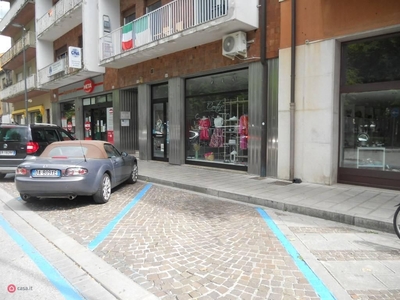 Negozio/Locale commerciale in Affitto in Piazza Indipendenza 28 a Cervignano del Friuli