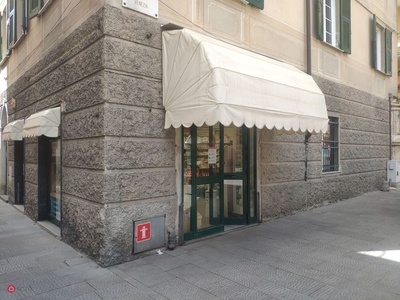 Negozio/Locale commerciale in Affitto in Piazza Venezia a Rapallo