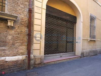 Negozio/Locale commerciale in Affitto in Via San Vitale 1 a Ravenna