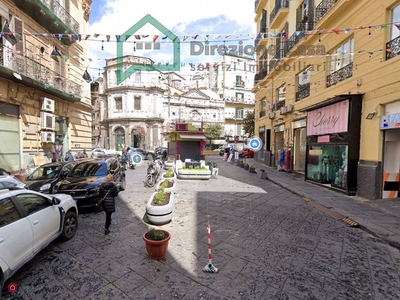 Negozio/Locale commerciale in Affitto in Vico Orto del Conte a Napoli