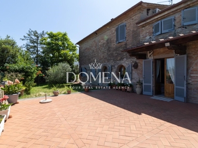Porzione di Casa in vendita a Monteroni d'Arbia località Mugnano,
