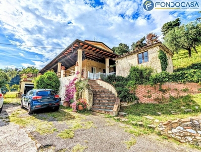 Prestigiosa villa di 135 mq in vendita, Via Casone, Pietrasanta, Lucca, Toscana