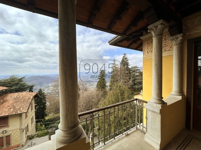 Prestigiosa villa di 200 mq in vendita, Brunate, Lombardia