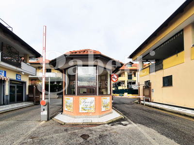 Quadrilocale con box doppio a Giugliano in Campania