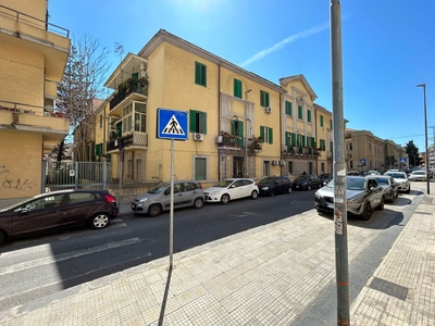 Trilocale arredato in affitto a Messina
