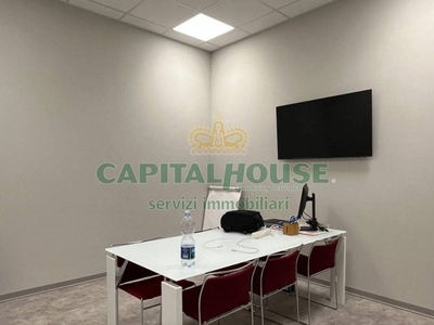 Ufficio in Affitto a Bologna, zona Bolognina, 4'000€, 292 m²